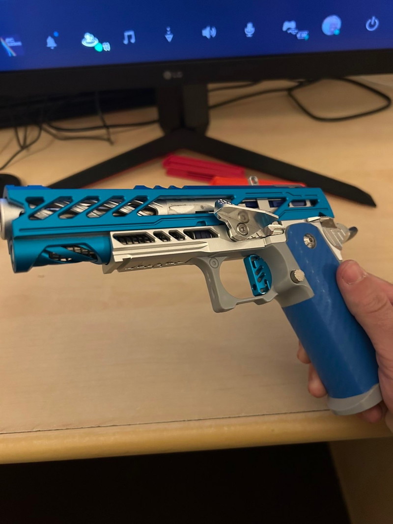Image 1 pour Blue hi capa