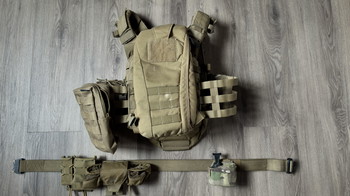 Image 2 pour WAS (Warrior Assault Systems) Recon Plate Carrier met Pathfinder Chest Rig - Coyote Tan