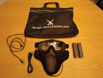 Bild 2 für Tokyo Marui MP7 + uitrusting