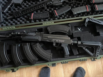 Afbeelding 2 van airsoft collectie gaat weg