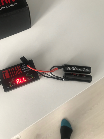 Bild 2 für Titan 3000mah 7.4Lipo batterij + oplader