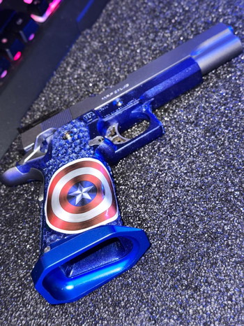 Afbeelding 3 van Captain America Tokyo Marui Hi-Capa 5.1 Stainless