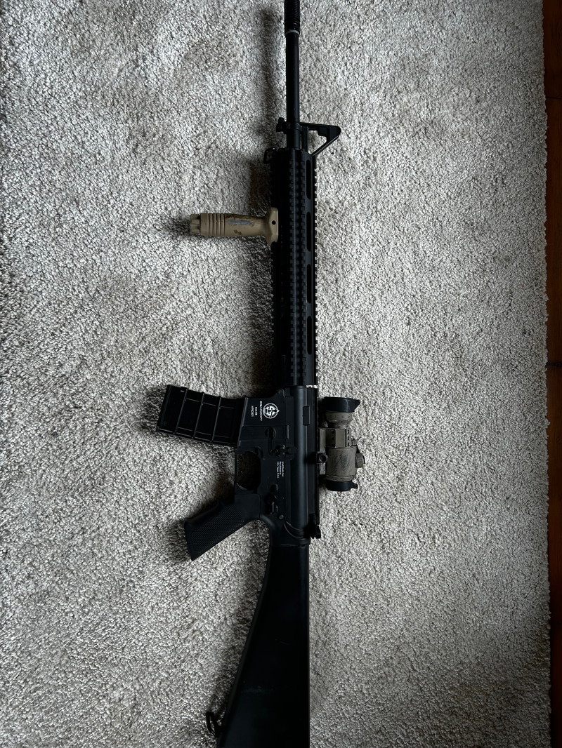Afbeelding 1 van M16
