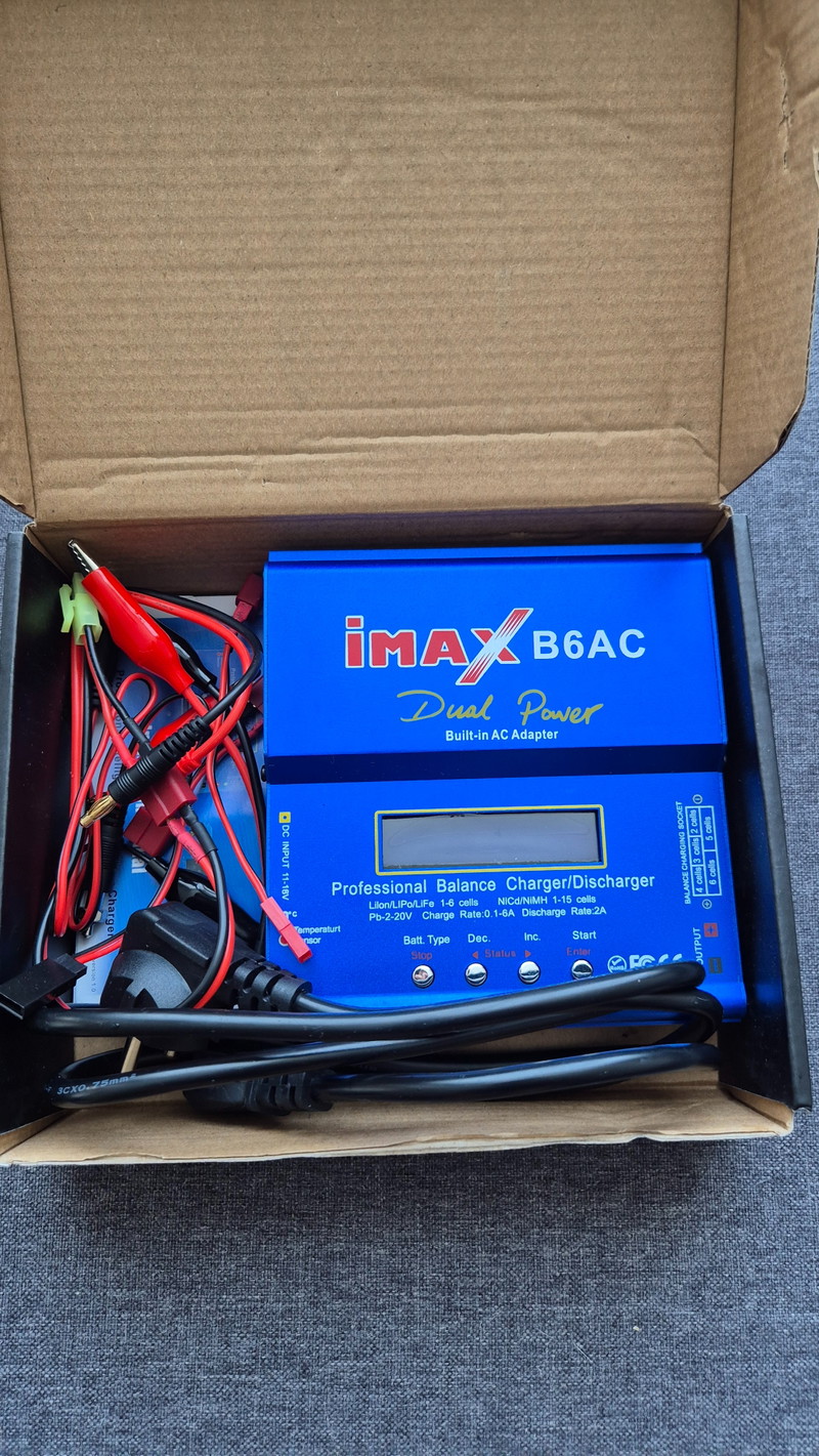 Image 1 for Imax B6AC 80W charger