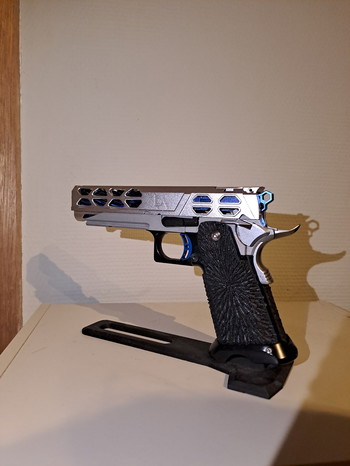 Image 3 for Silver/blue custom 5.1 hi capa