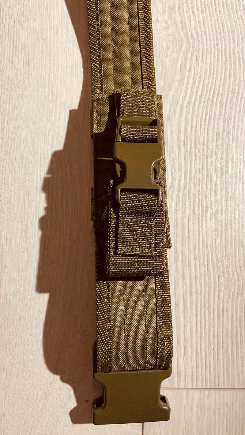 Afbeelding 1 van Belt met pistol pouches (2)