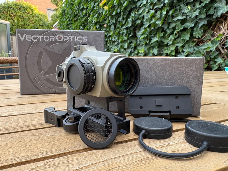 Image 1 for Vector Optics Maverick Gen III Red Dot  FDE