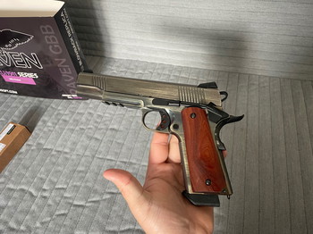 Afbeelding 2 van Raven 1911 MEU Railed Bronze 1911