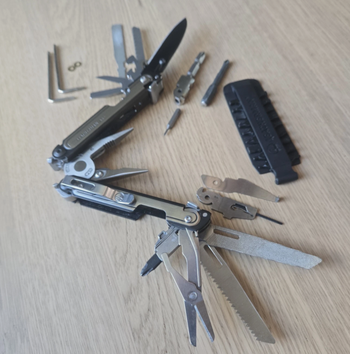 Bild 3 für Leatherman ARC Multi Tool Wie neu Top Zustand