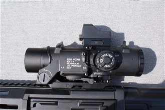 Image for lunette SU-230/PVS-C  + red dot