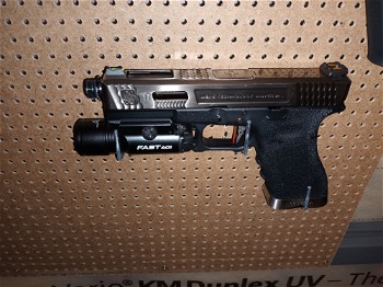 Image 2 for We tech glock 17 force series. Met holster.