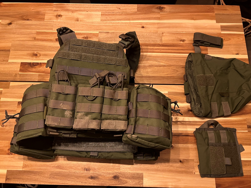 Image 1 for Warrior DCS OD green + pouches maat M