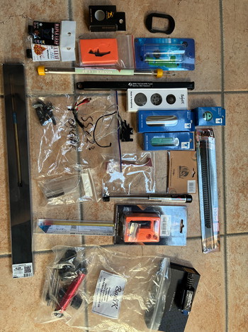 Afbeelding 2 van Lot de divers objets