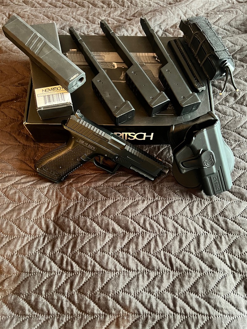 Afbeelding 1 van Novritsch SSE18 full auto pistol