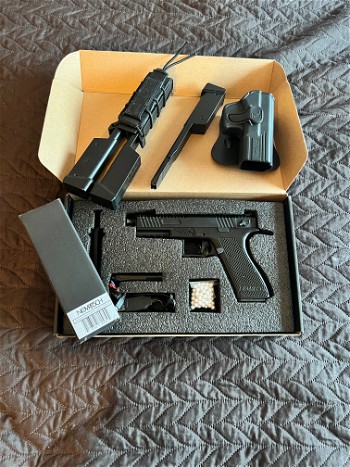 Afbeelding 3 van Novritsch SSE18 full auto pistol