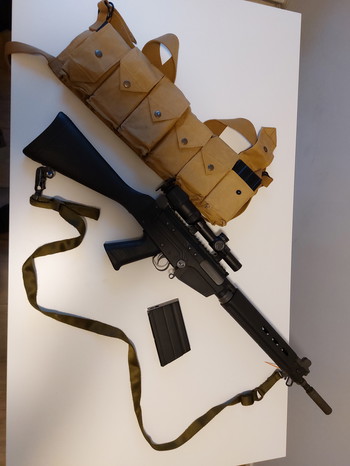 Image 2 pour Classic Army FAL DMR met mags