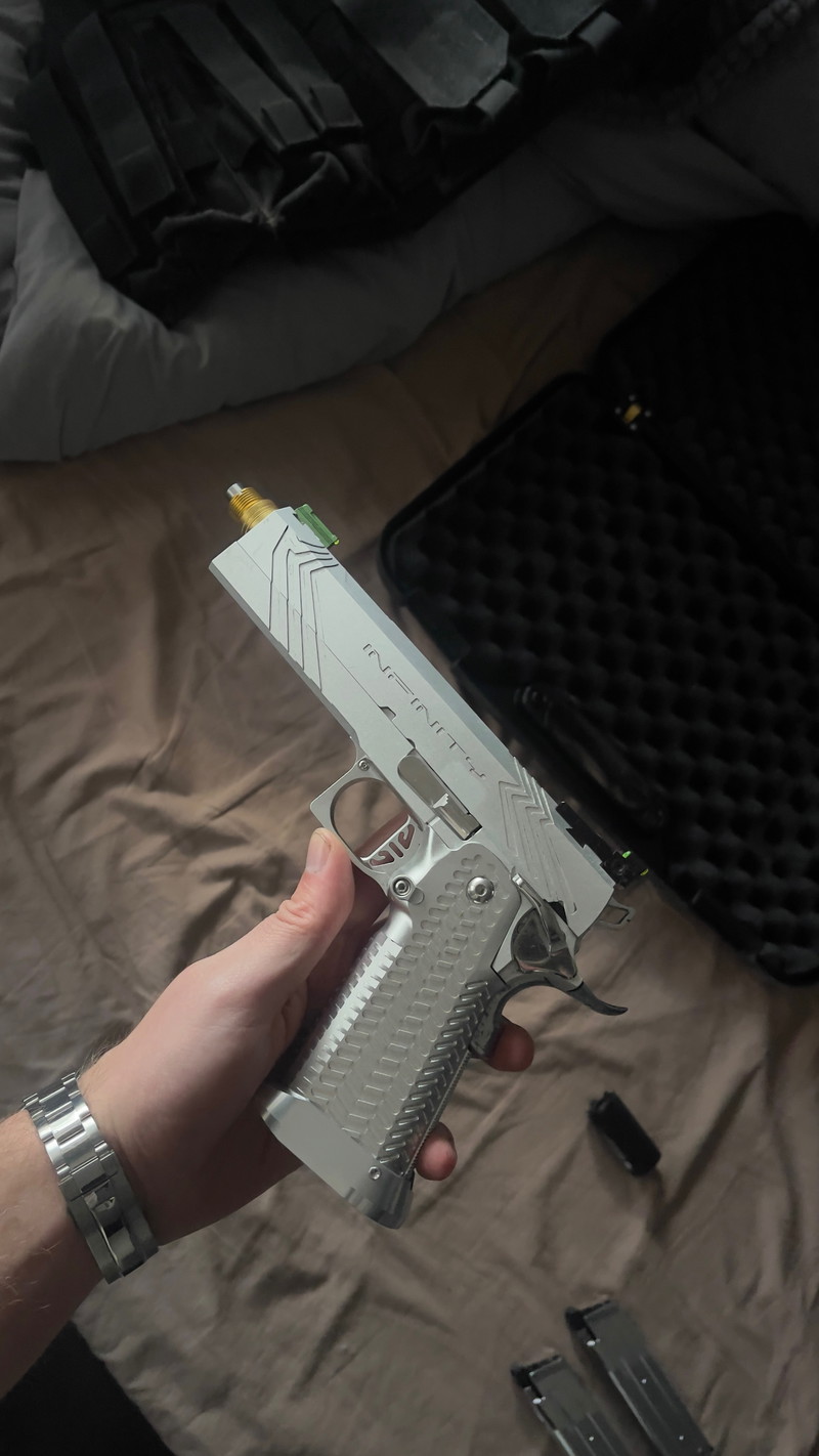 Imagen 1 de Custom Hi-Capa
