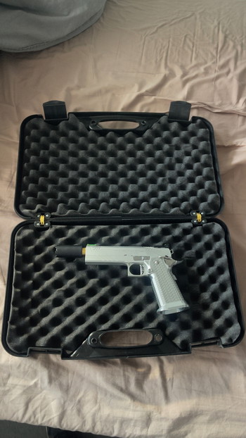 Imagen 3 de Custom Hi-Capa
