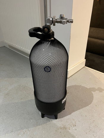 Afbeelding 2 van Duikfles 200 bar 12L met filling station