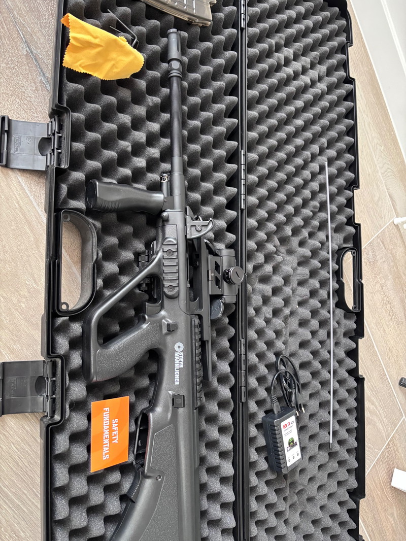 Imagen 1 de Steyr AUG 6mm MOET NU WEG!!!!