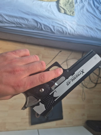 Image 3 for Tokyo Marui hi capa Xtreme 45 full auto pistol+ 3 extended mags