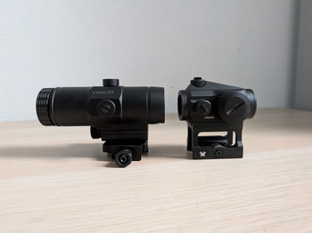 Afbeelding 2 van Vortex Red Dot en Magnifier