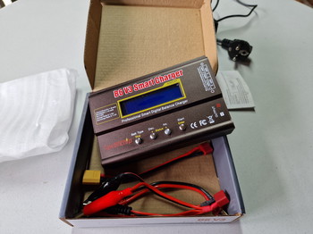 Image 2 pour B6 smart charger New