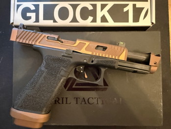 Imagen 2 de VFC Glock 17 Gen 5 John Wick Ballerina Copperhead Custom