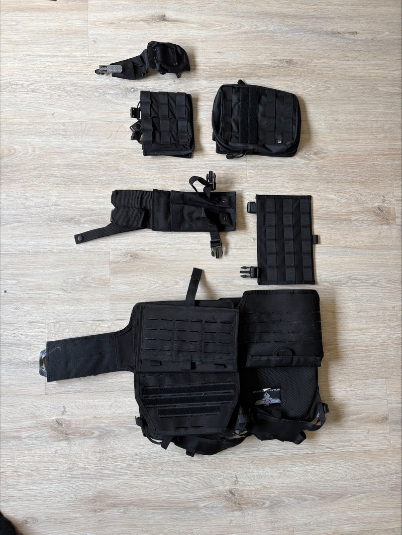 Afbeelding 1 van Reaper Plate Carrier | Invader Gear | + additional pouches