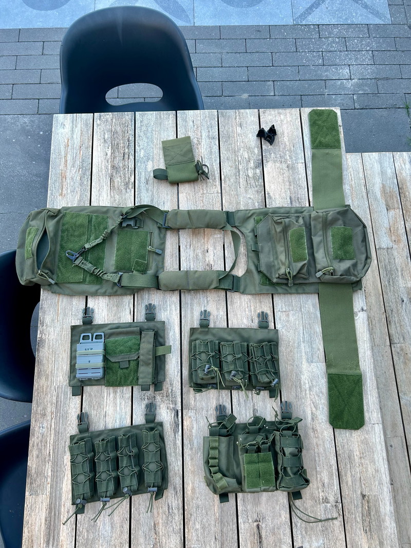 Afbeelding 1 van Complete plate carrier set met verwisselbare front plates