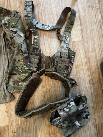 Image 2 for Novritch multicam kleding, vest, belt, ghillie keep, hoedje en gezichtsbescherming.