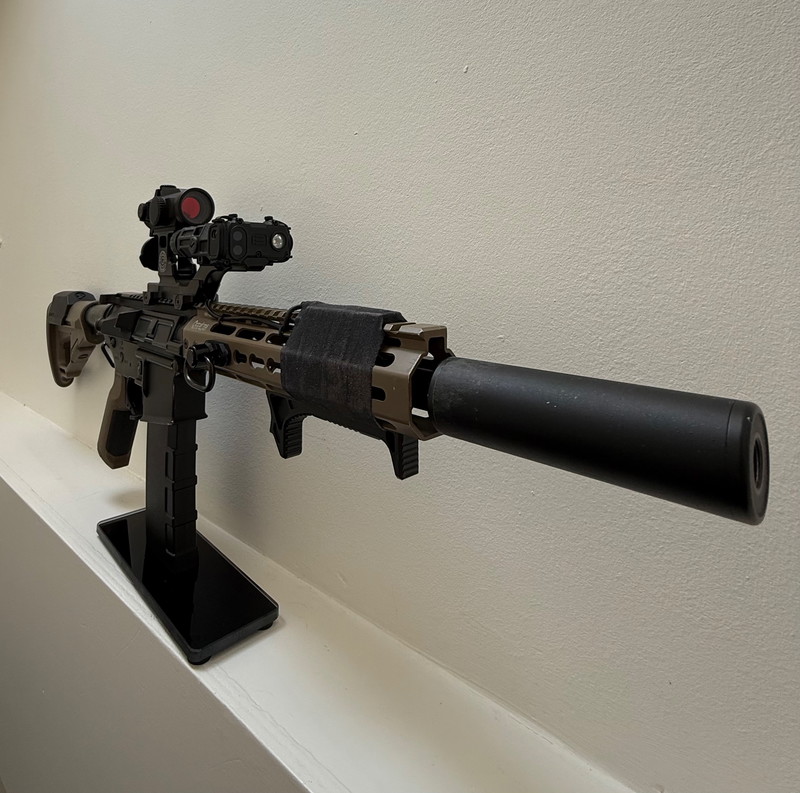 Bild 1 für ARES Amoeba AEG CQB rifle complete setup 7 mags, batterij, attachments