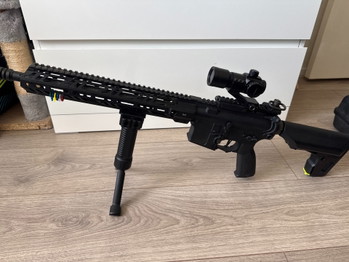 Imagen 2 de Novritsch SSR15 + 4 mags, red dot, bipod & originele koffer
