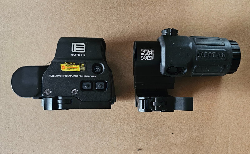 Image 1 for eotech holographic with magnifier