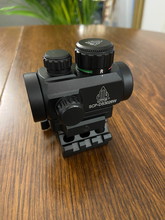 Bild für Red Dot Airsoft Viseur point rouge tubulaire ITA CQB Noir - Marque UTG