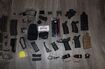 Image 3 for Grips, mounts, mag and other accessoires