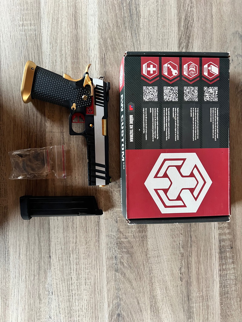 Image 1 for Aw costum HX2001