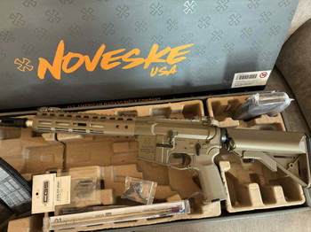 Image 2 for Réplique N4 NOVESKE EMG CGS 9