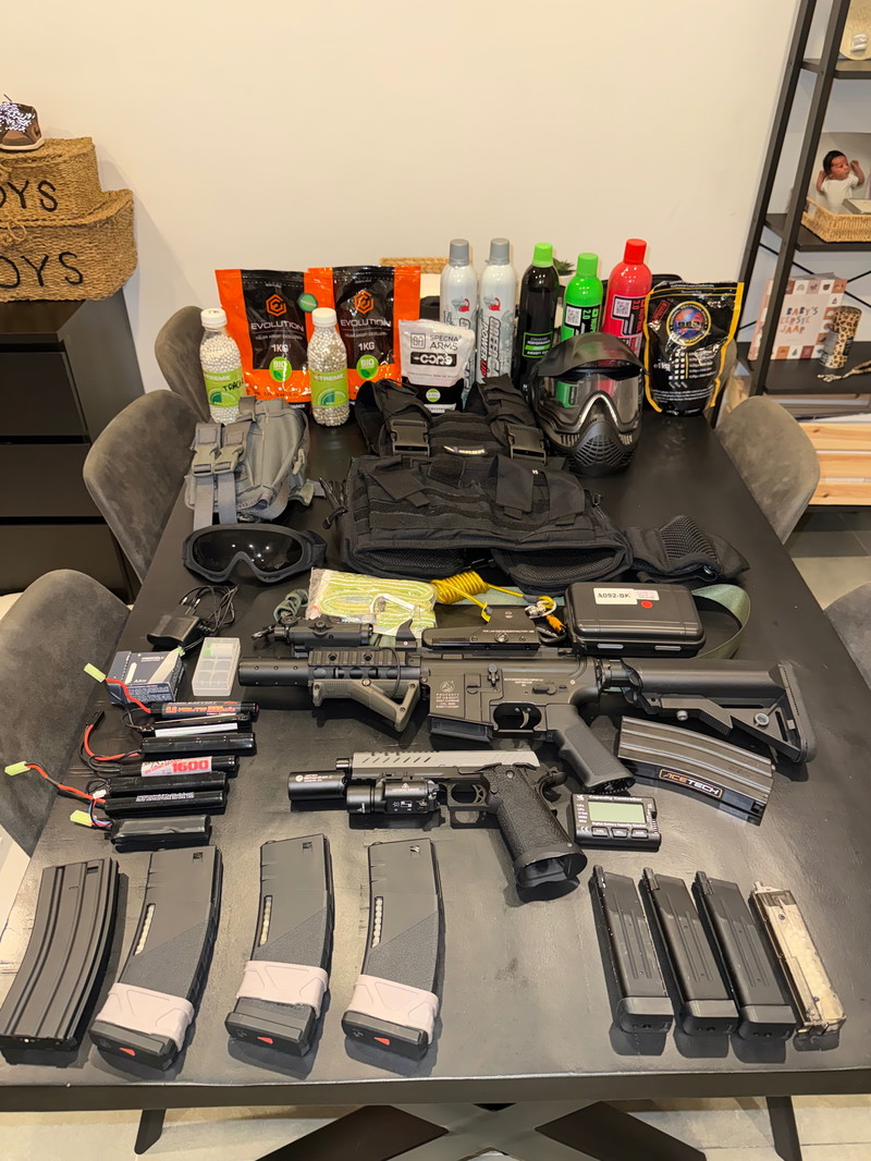 Bild 1 für Hi capa Vorsk 5.1 en  Colt M4 special forces mini  Compleet set, veeel meer