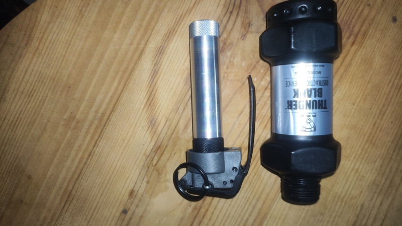 Afbeelding 1 van Thunder B grenade