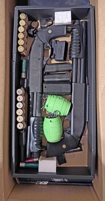 Bild 3 für 2x Shotgun Tokyo Marui M870 Breacher HPA/Green Gas + TAPP + Tracer PCU