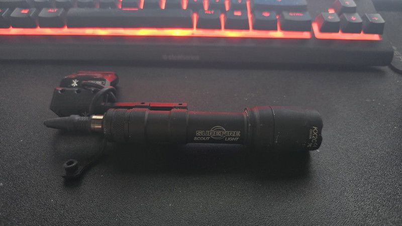 Image 1 for Flashlight + Pressure pad - Surefire 600 Lumen