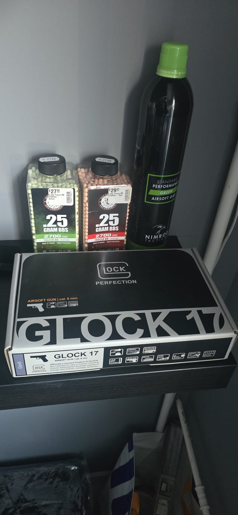 Image 1 for Glock 17 Gen 5 + 2 dozen Tracer BB's .25 gram