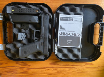 Afbeelding 2 van Umarex Glock 17 gen5