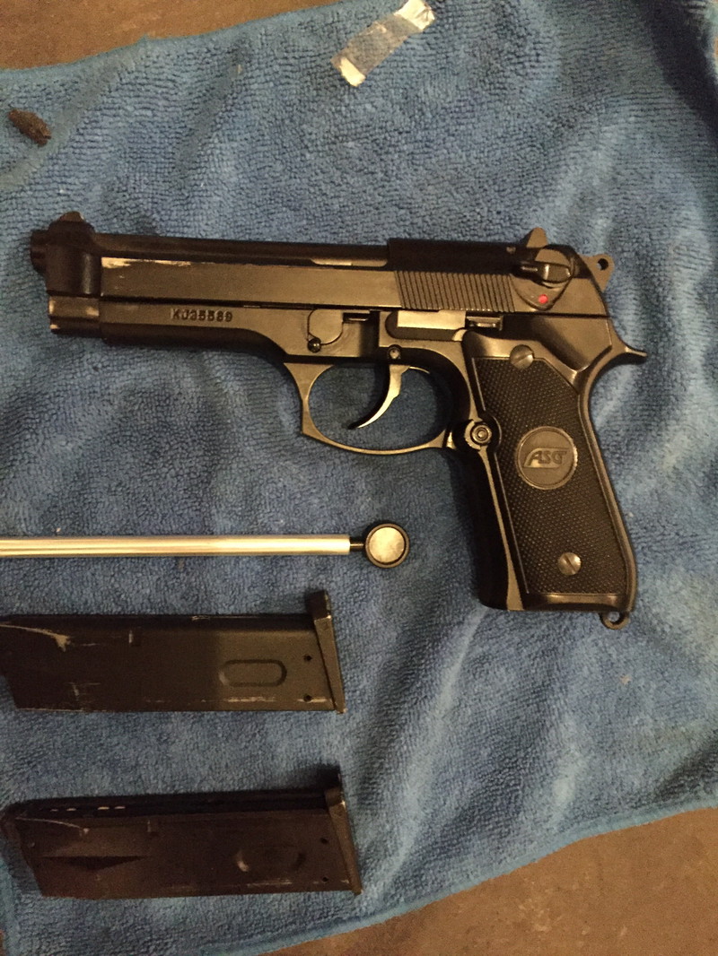 Bild 1 für ASG M9 GBB 2 magazijnen (safety defect) Vraagprijs of doe een goed bod via PM