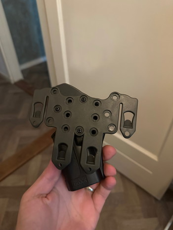 Imagen 2 de Glock 17 holster met molle adapter