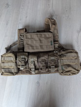 Afbeelding van Mooie warrior assault chest rig met veel pounches