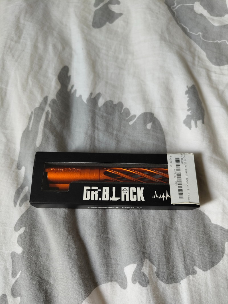 Image 1 for Dr.Black Dinging outer barrel orange 5.1 hi capa and NexxSpeed Guide Rod in orange/gold