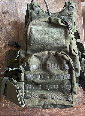 Afbeelding 2 van Invader gear OD mod carrier incl backpack, camelback en div pouches
