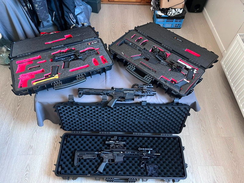 Afbeelding 1 van volledige set airsoft wapens